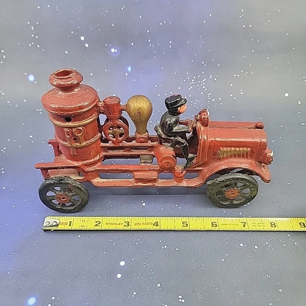 Vintage Cast‎ Iron Red Fire Engine Pumper Toy Truck 7